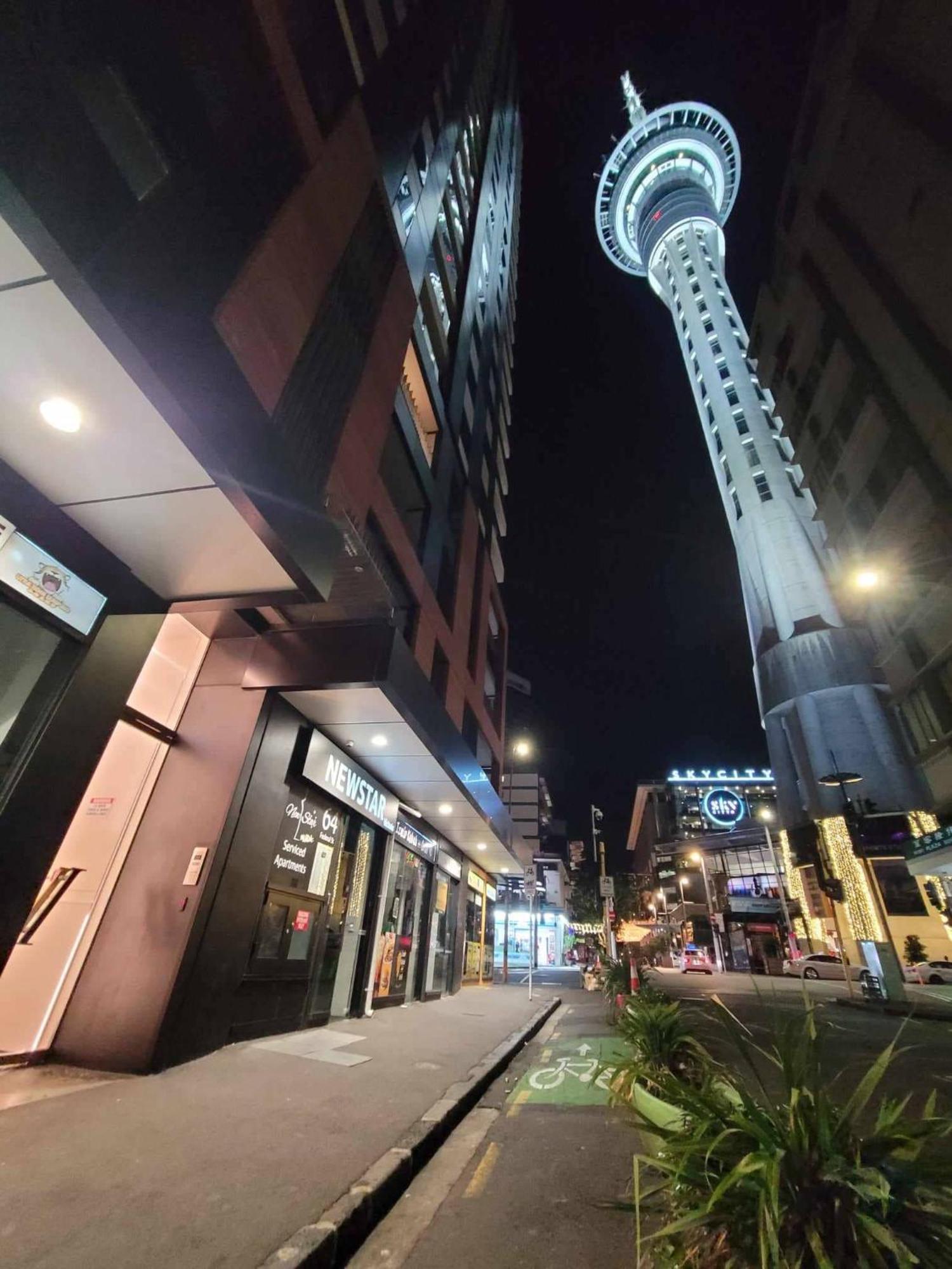 Sky Tower Just Next Door Daire Auckland Dış mekan fotoğraf